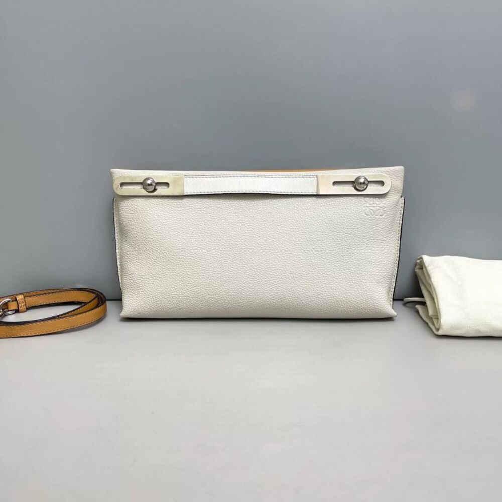Loewe Women Pre-Loved Bag Very Good Condition